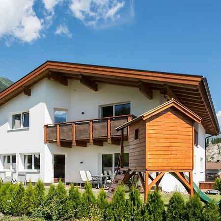 Ladis Living Lägenhet Exteriör bild